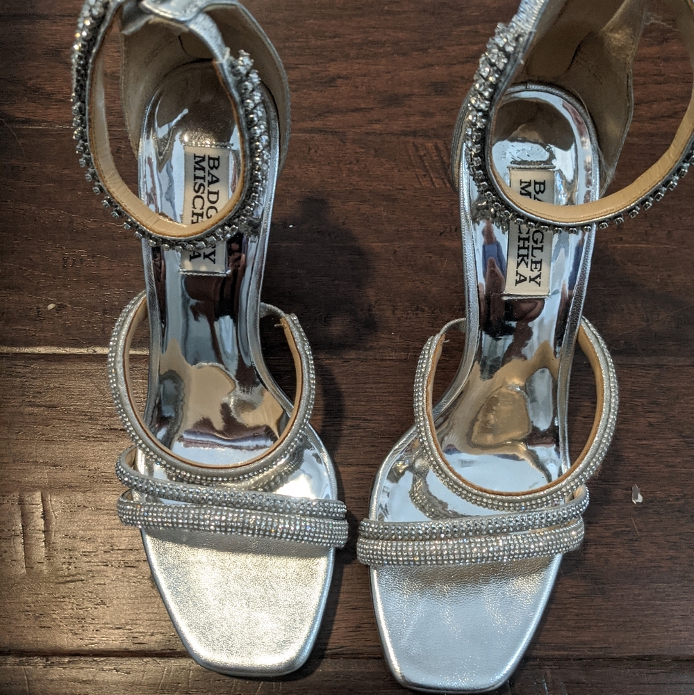 Badgley Mischka silver heels